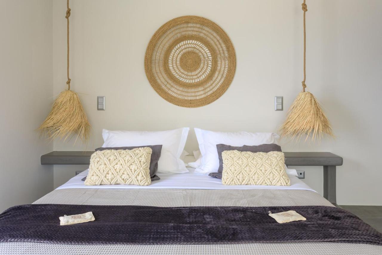 Iliades Luxury Boutique Suites Batsíon Exteriör bild