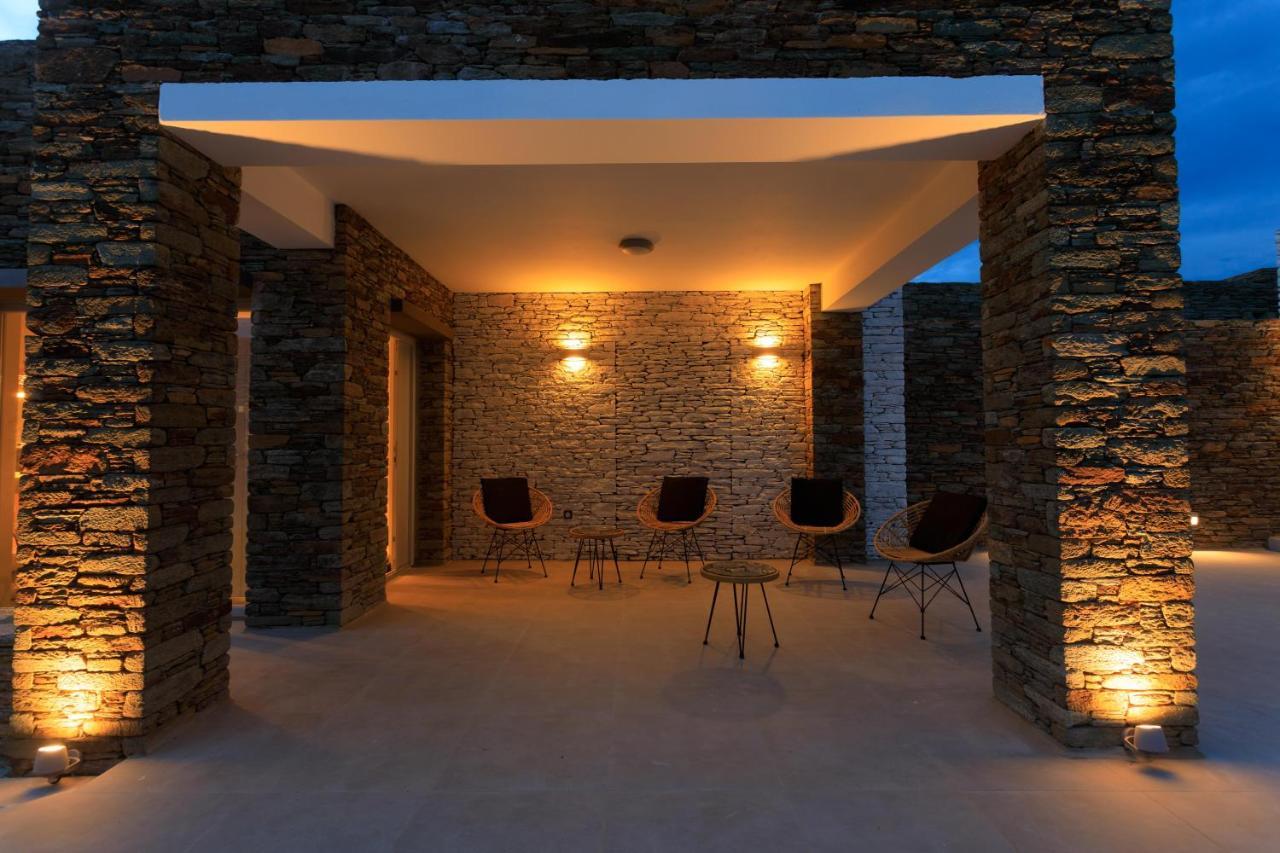 Iliades Luxury Boutique Suites Batsíon Exteriör bild