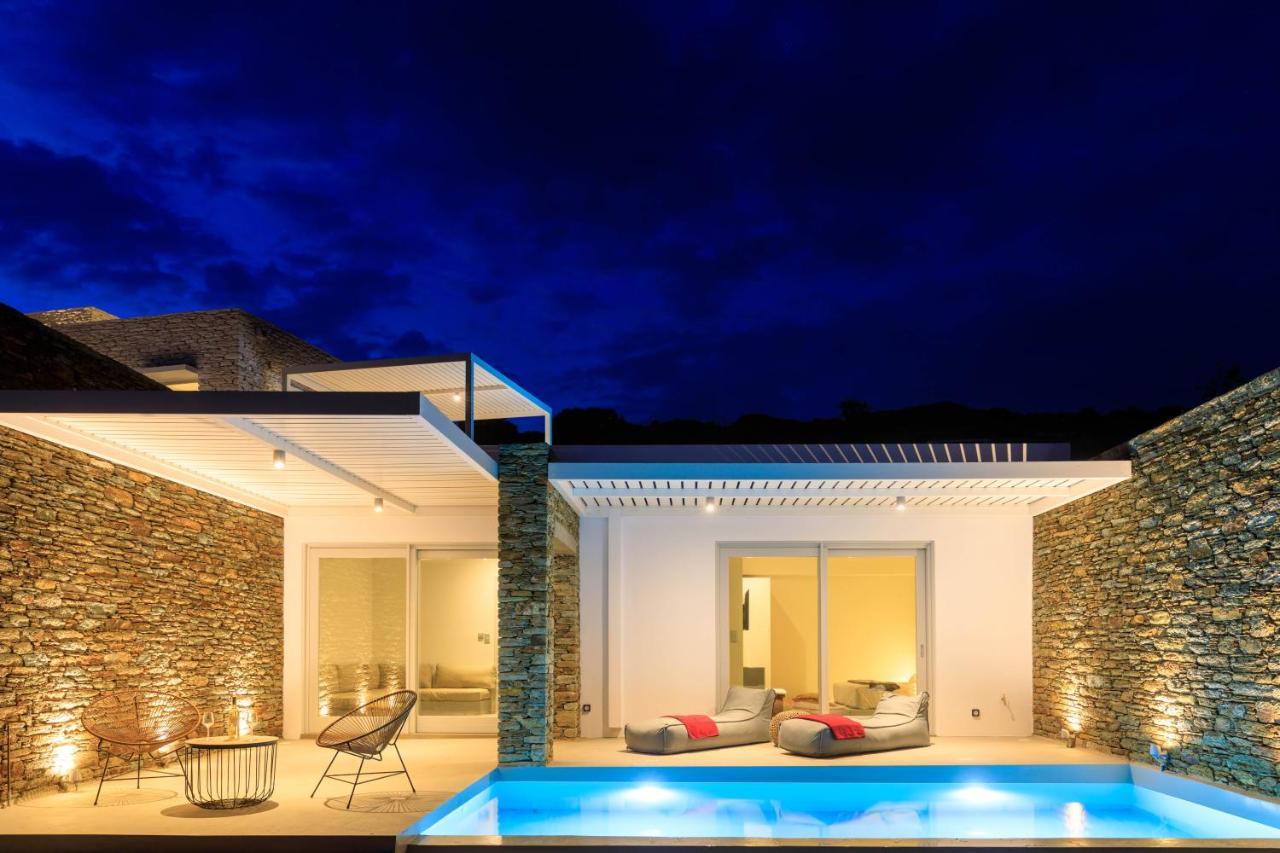 Iliades Luxury Boutique Suites Batsíon Exteriör bild