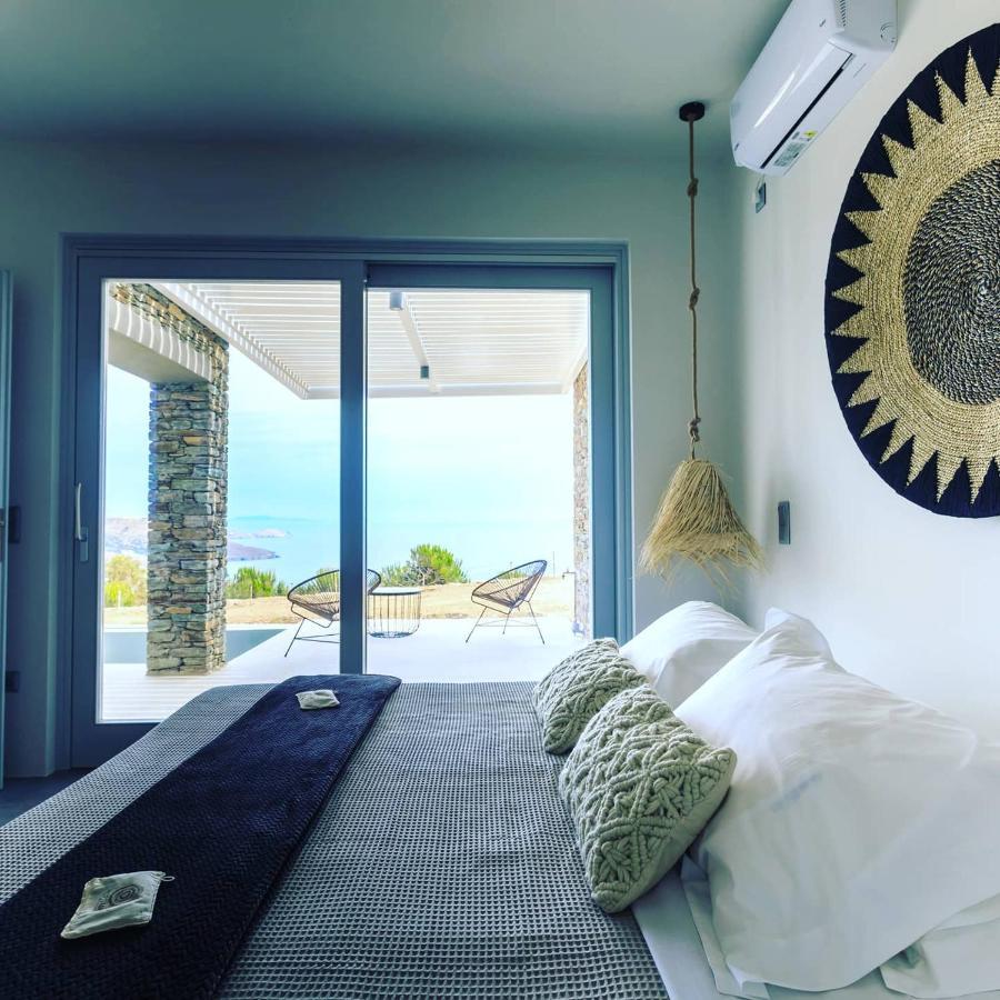 Iliades Luxury Boutique Suites Batsíon Exteriör bild