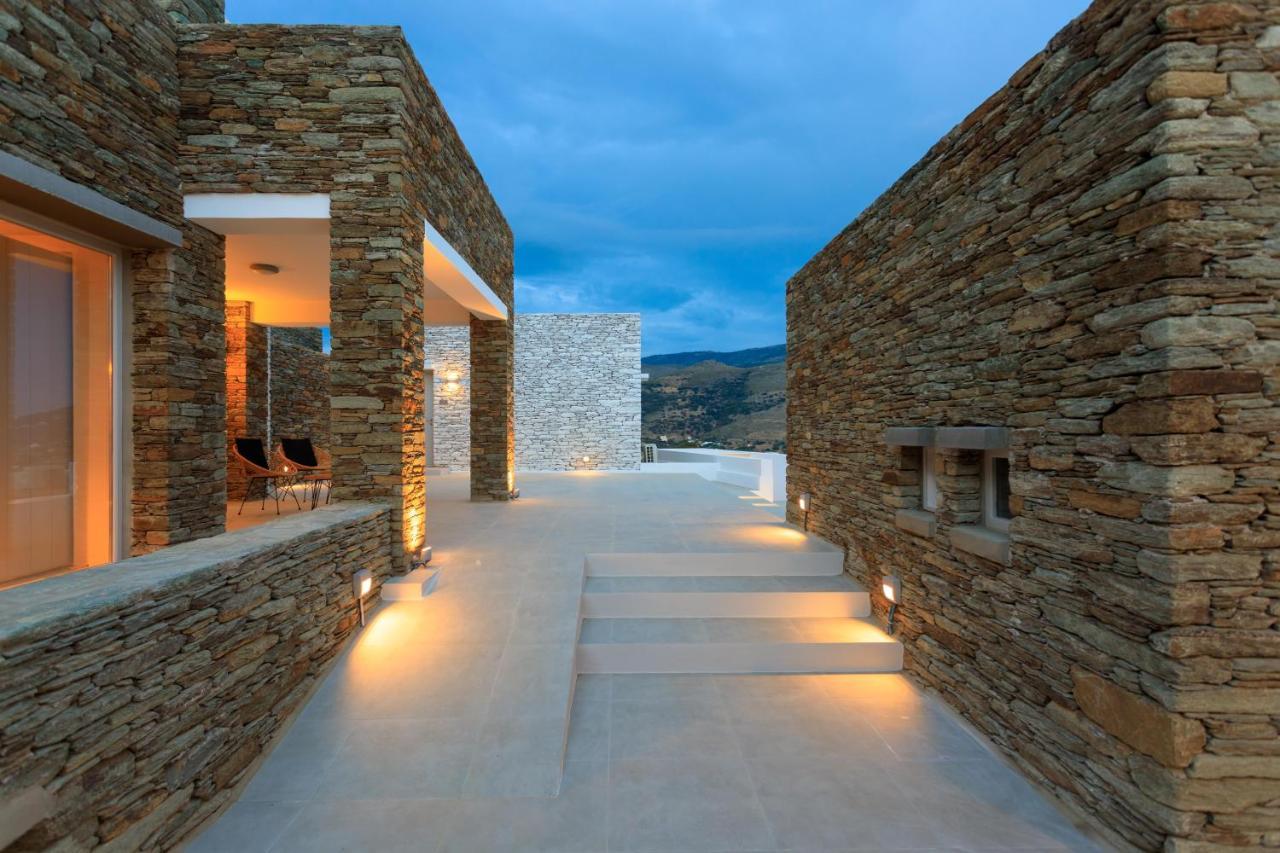 Iliades Luxury Boutique Suites Batsíon Exteriör bild